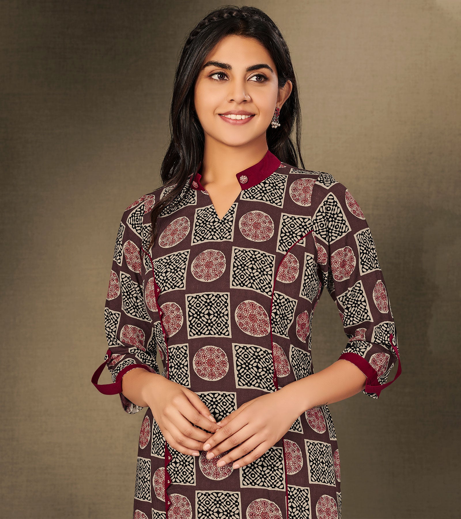Body Fit Printed Straight Kurti, Size: M at Rs 260/piece in Unnao | ID:  26018521591